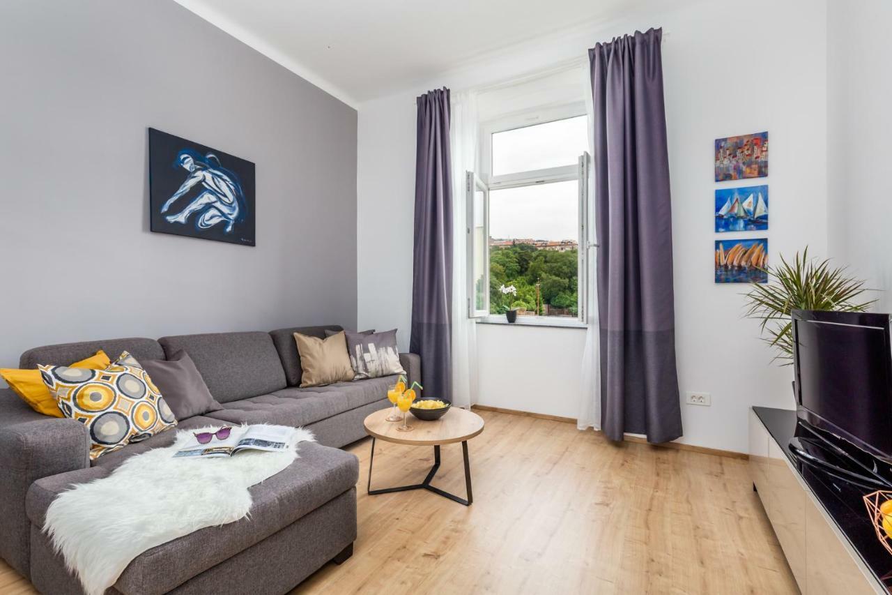 Apartamento Apartman Deark Rijeka Exterior foto